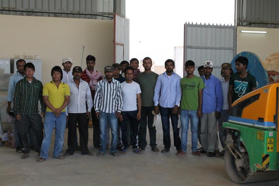 “عمل الجوف” يضبط 21 مخالفة تمثلت بتأخير رواتب العاملين (صور) “عمل الجوف” يضبط 21 مخالفة تمثلت بتأخير رواتب العاملين (صور)