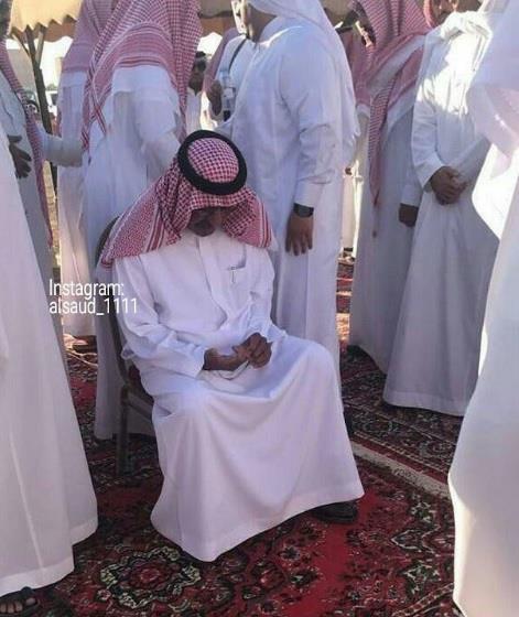 ملك البحرين يصل إلى الرياض لتقديم واجب العزاء في وفاة الأمير منصور بن مقرن