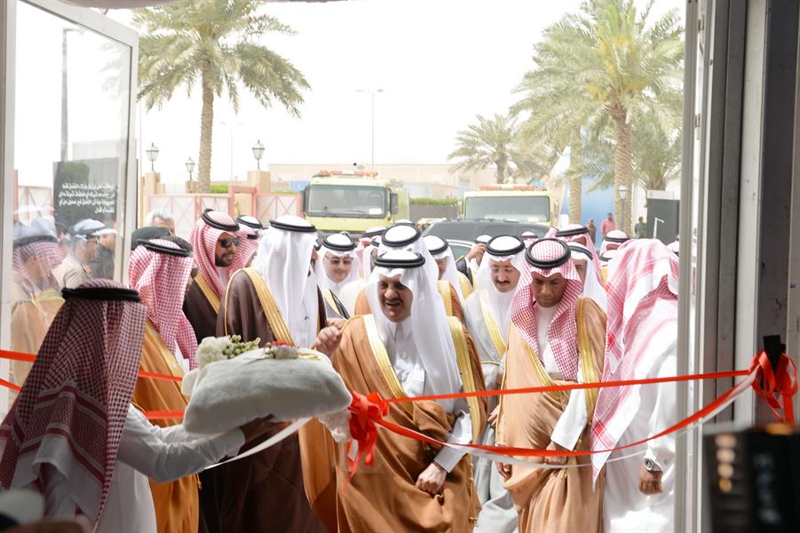 افتتح صاحب السمو الملكي الامير سعود بن نايف بن عبدالعزيزمنتدى الاحساء للإستثمار والمنعقد 
