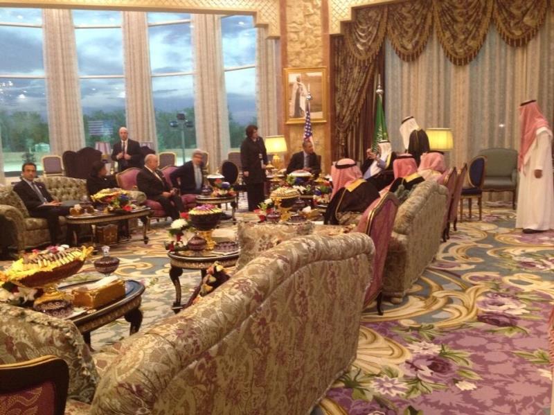 الرئيس الأمريكي باراك أوباما يصل إلى الرياض