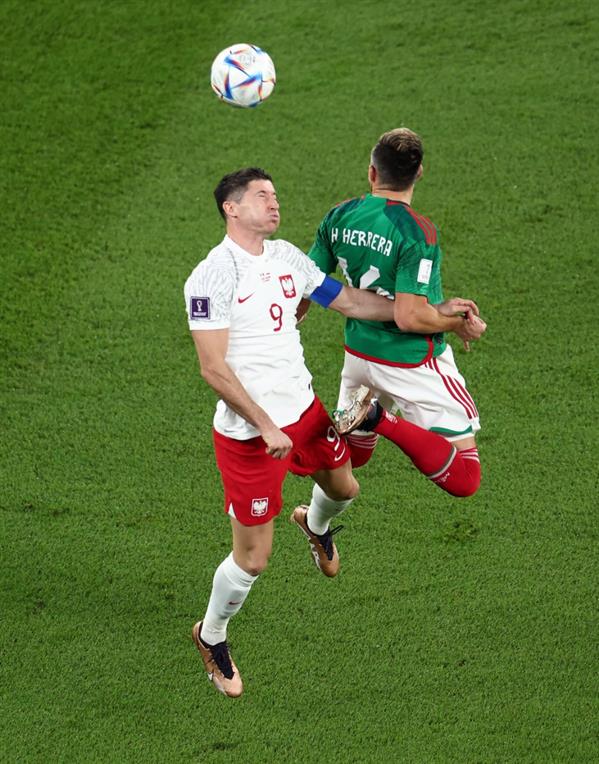 مباراة المكسيك وبولندا 