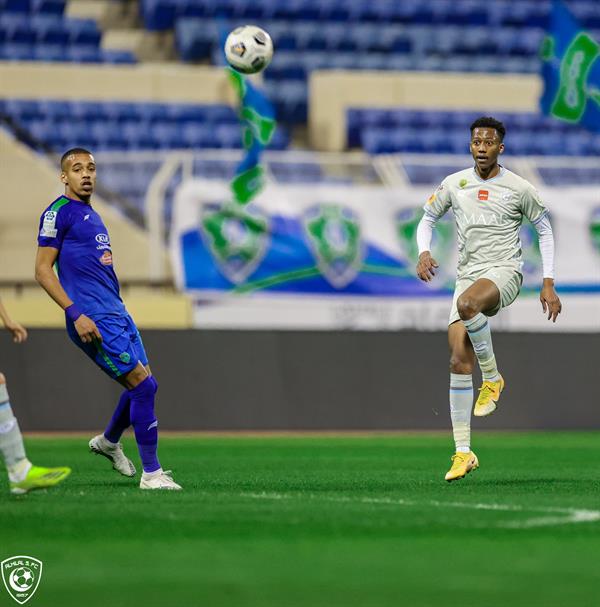 مباراة الهلال والفتح