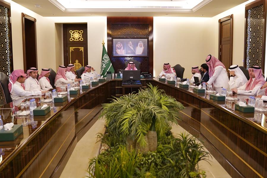 تدشين مشروع التحول لأساس الاستحقاق المحاسبي لإمارة مكة المكرمة 