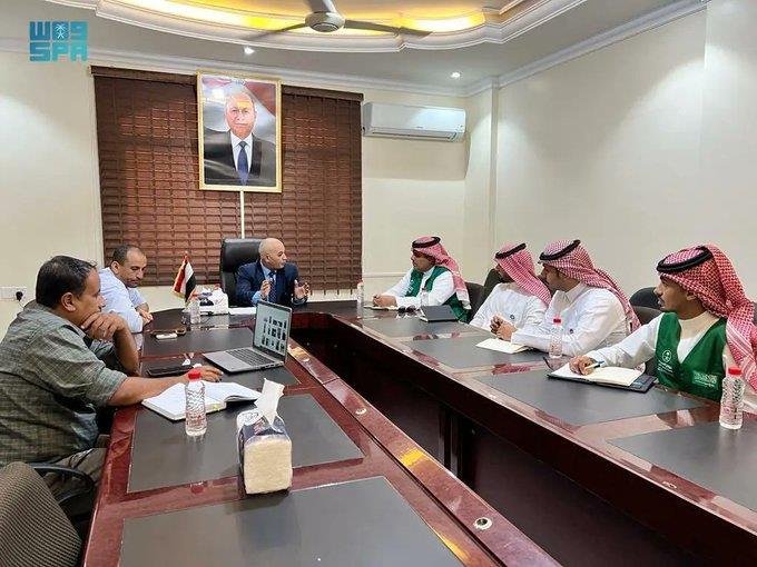 وفد سعودي يزور اليمن لإنشاء محطة تحلية مياه بقدرة 10 آلاف م3 