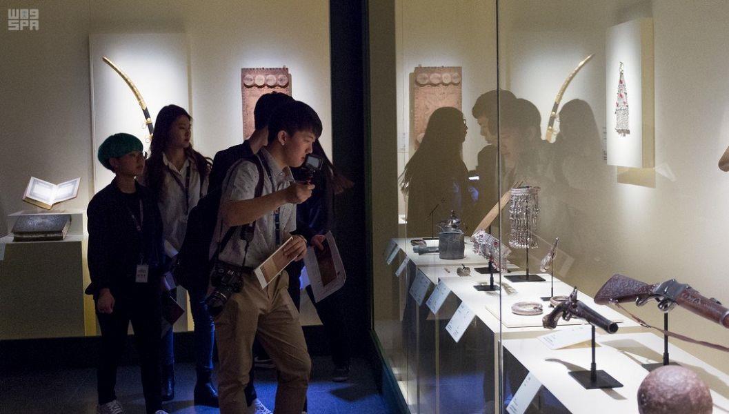 بالصور.. اقبال كبير على معرض للآثار السعودية والجزيرة العربية في كوريا الجنوبية