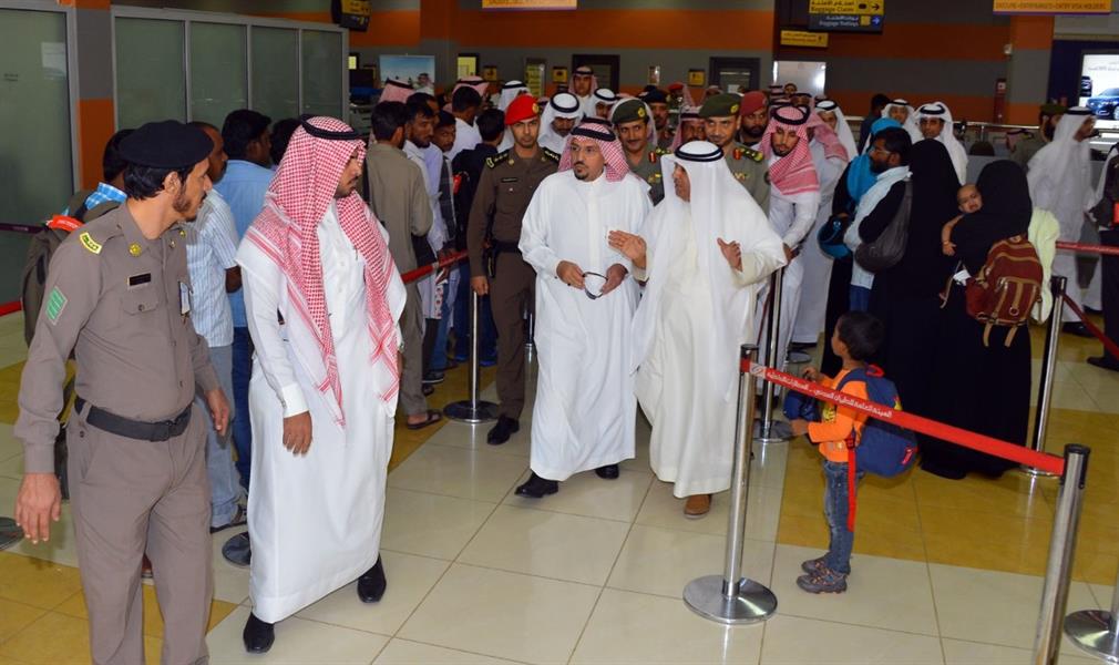 زيارة الأمير فيصل بن مشعل لمطار القصيم