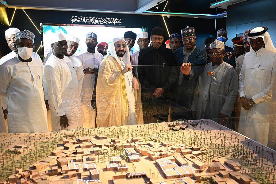 رئيس جمهورية نيجيريا يزور المتحف الدولي للسيرة النبوية بالمدينة المنورة