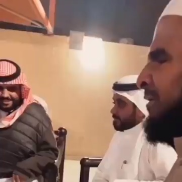 تركي آل الشيخ ينشر فيديو لأشخاص يؤدون أغنية العاصوف