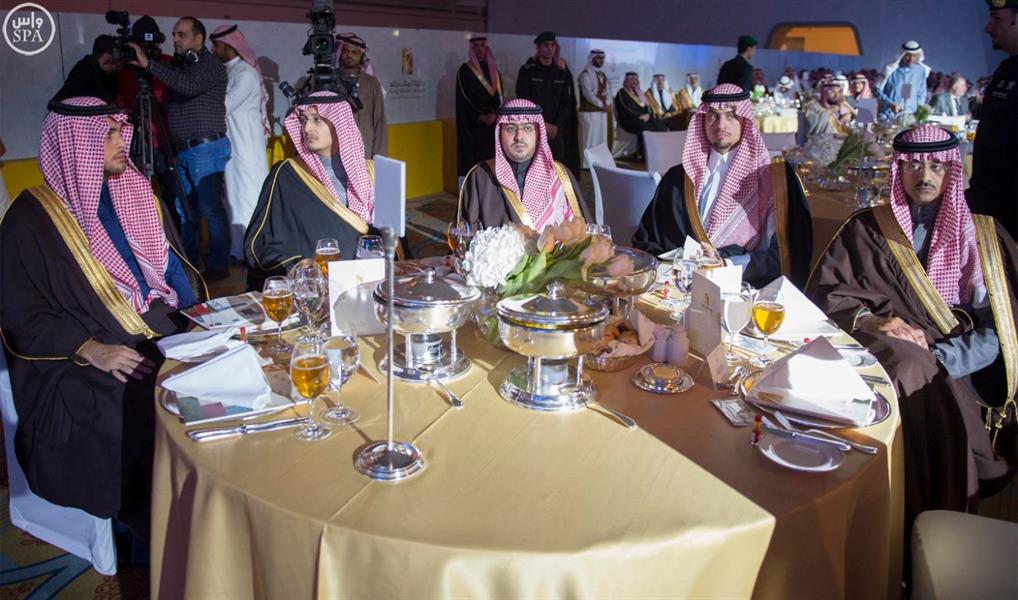 خادم الحرمين الشريفين يرعى حفل تكريم الفائزين بجائزة الملك خالد في دورتها الخامسة 