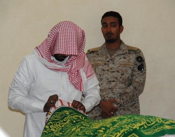 بالصور.. جموع غفيرة تشيع جثمان مساعد قائد اللواء الثامن بجازان