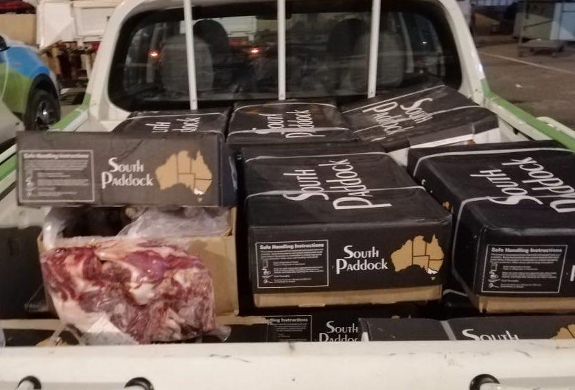 صور.. ضبط 10 مستودعات لتصنيع الجبس والباطرمة و864 كيلوجراماً من المواد الغذائية غير الصحية 