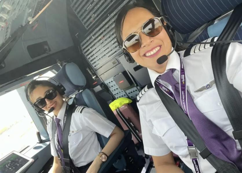  رحلة من الرياض إلى جدة بطاقم نسائي كامل  