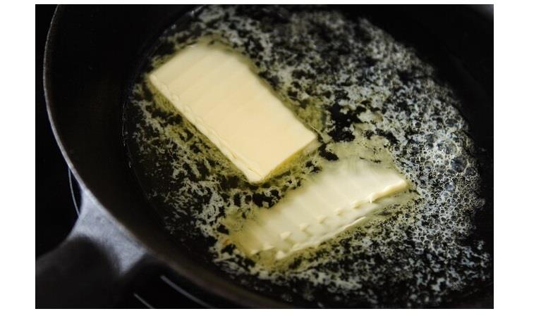 الزبدة والزبادي