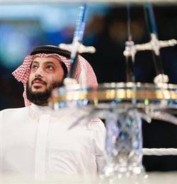 آل الشيخ يقدم 5 آلاف تذكرة للطلبة السعوديين آل الشيخ يقدم 5 آلاف تذكرة للطلبة السعوديين