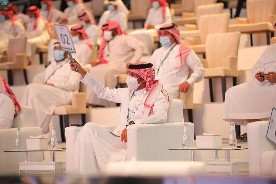 بالمزاد الدولي لنادي الصقور.. بيع صقر إنجليزي بـ64 ألف ريال  