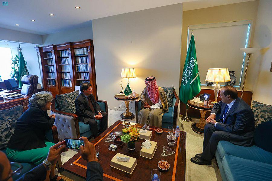 وزير الدولة للشؤون الخارجية يلتقي وزير خارجية نيكاراغوا