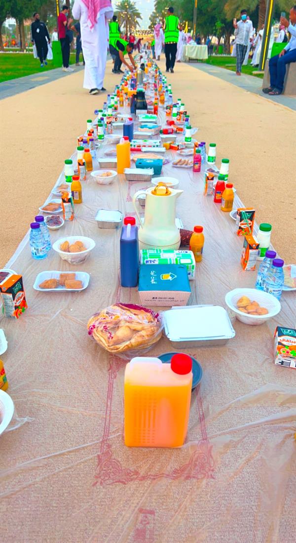 أطول مائدة إفطار 