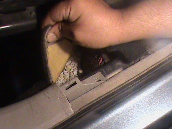 جمرك الدرة يُحبط محاولة تهريب أكثر من 50 ألف حبة كبتاجون