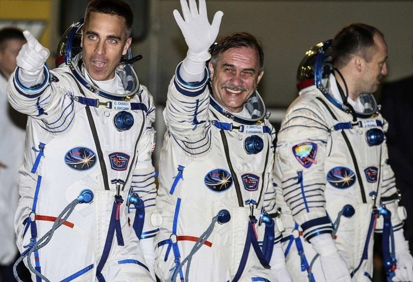 رائد الفضاء الأمريكي