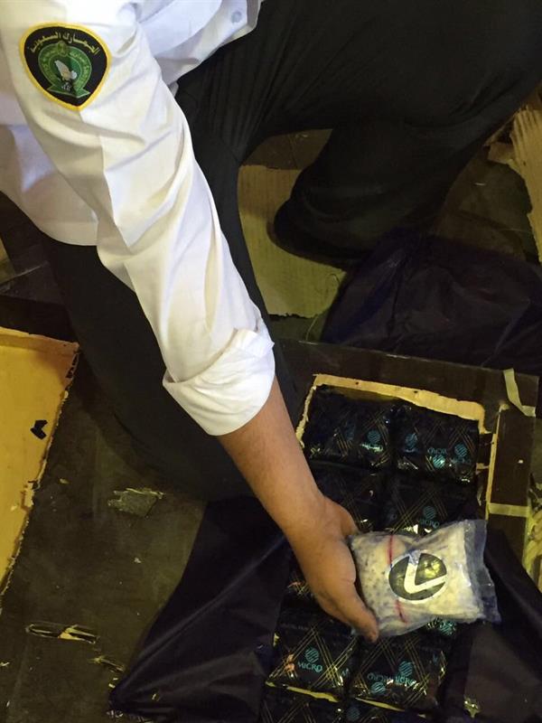 جمرك ميناء ضباء يُحبط  تهريب أكثر من 1.5 مليون حبة كبتاجون