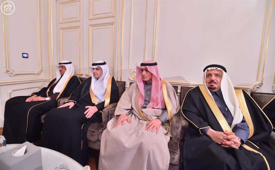 سمو ولي العهد يستقبل وزير الدفاع الفرنسي سمو ولي العهد يستقبل وزير الدفاع الفرنسي