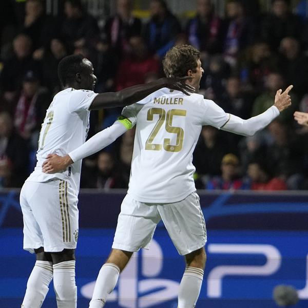 دوري أبطال أوروبا.. بايرن يقسو برباعية علي فيكتوريا بلزن ويضمن بطاقة تأهل 