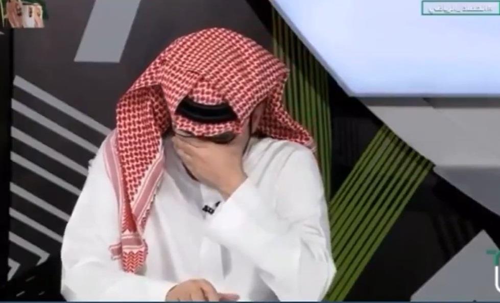 أخبار 24 الروقي ينهار بالبكاء ويعجز عن وصف مشاعره تجاه الراحل عادل التويجري فيديو