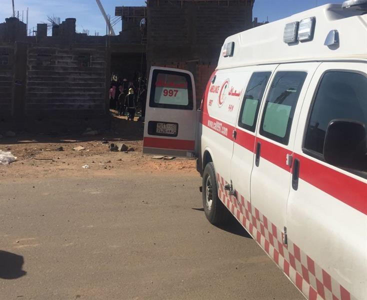بالصور.. انهيار سقف مسجد تحت الإنشاء وإصابة 3 عمال في تبوك