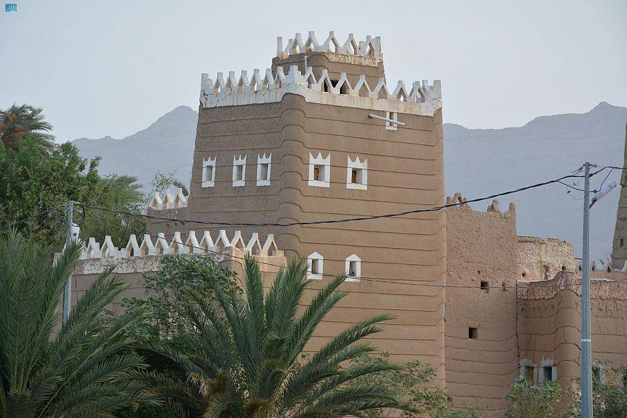 البيوت والقصور الطينية بنجران