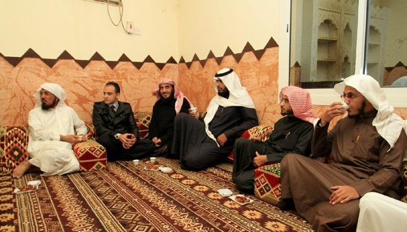 الشيخ سلمان العودة يحضر حفل زفاف سكرتير مصري