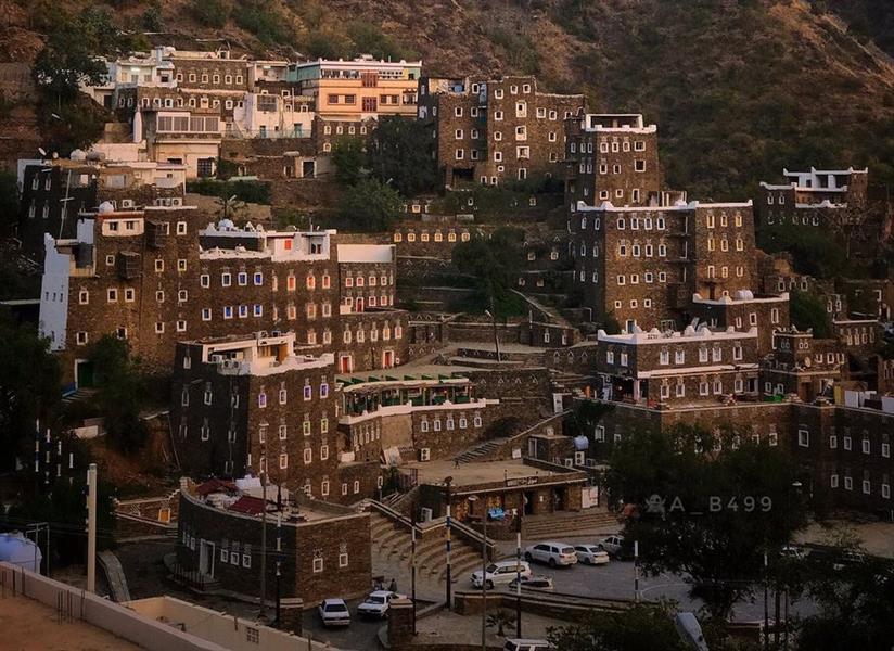 سلالم معلقه