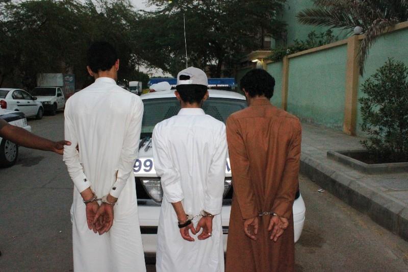 الجناة الثلاثه