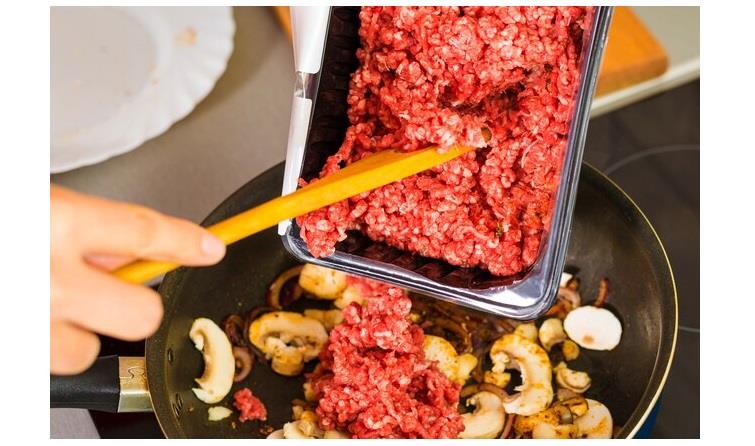 اللحم الأحمر