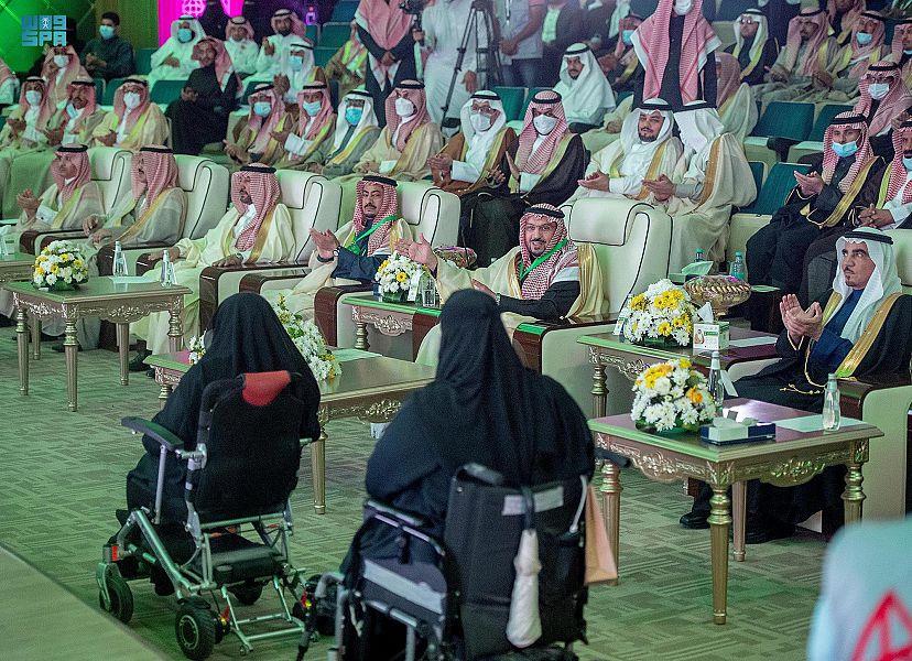 أمير القصيم يدعو مؤسسات القطاع الخاص لتقديم عروض وخصومات للمتطوعين والمتطوعات  