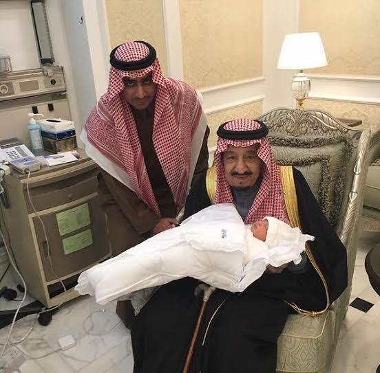 بالصور.. حفيد جديد للأمير محمد بن نايف.. وخادم الحرمين أول المهنئين بالصور.. حفيد جديد للأمير محمد بن نايف.. وخادم الحرمين أول المهنئين