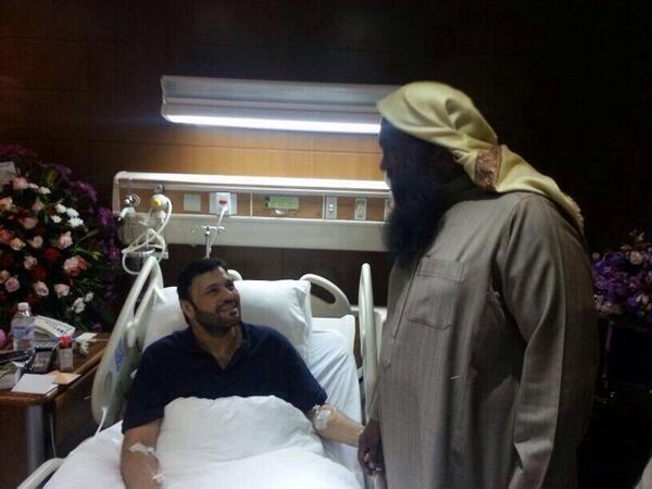 الشيخ الكلباني في عيادة الفنان يوسف الجراح