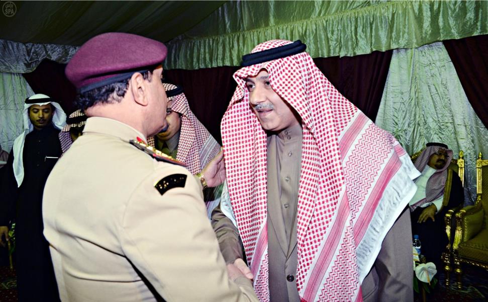 مفتي عام المملكة وأصحاب الفضيلة العلماء والمشايخ يطمئنون على صحة الملك