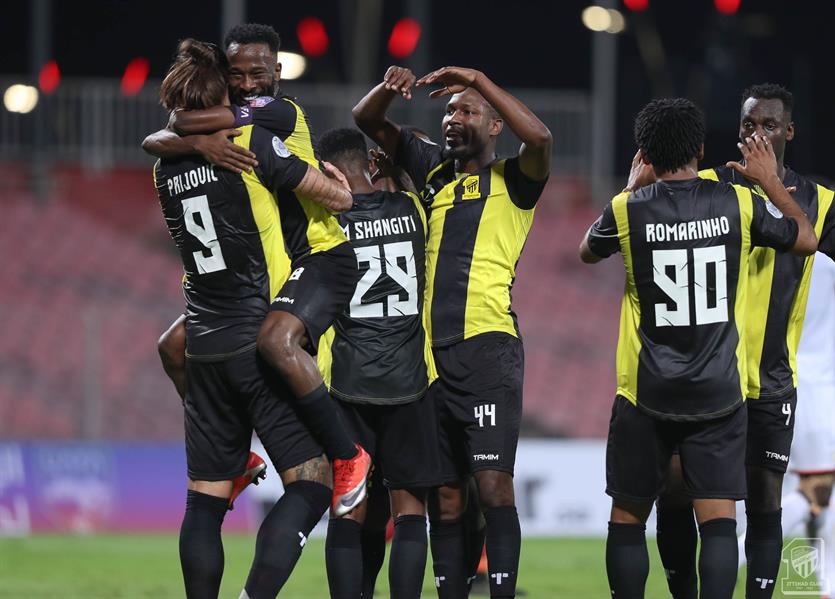 فرحة لاعبي الاتحاد بهدف بريجوفيتش