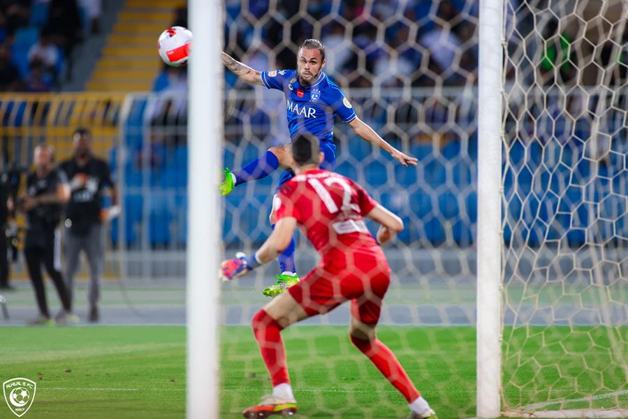 الهلال وأبها