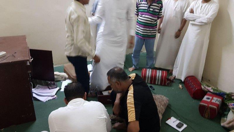 مكة.. ضبط 18 آسيويًا يلعبون القمار في شقة يديرونها كمشغل للخياطة