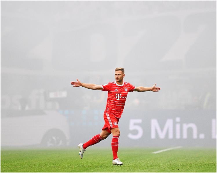 بايرن ميونخ يستهل مشواره بالدوري الألماني بسداسية في مرمى آينتراخت