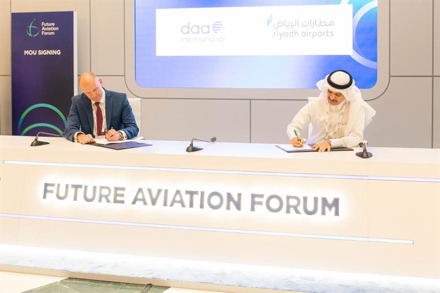 مطار الملك خالد يحصد ثلاث جوائز في التقييم الشامل لجودة خدمات المطار لعام 2021 