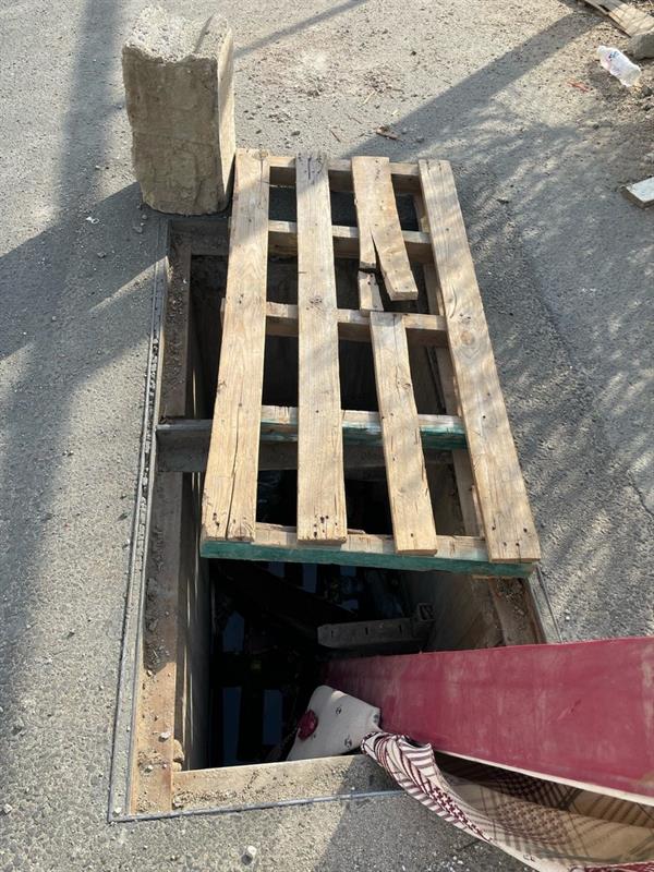 أهالي شرائع المجاهدين بمكة يناشدون إنهاء معاناتهم مع حفرة لصرف السيول 