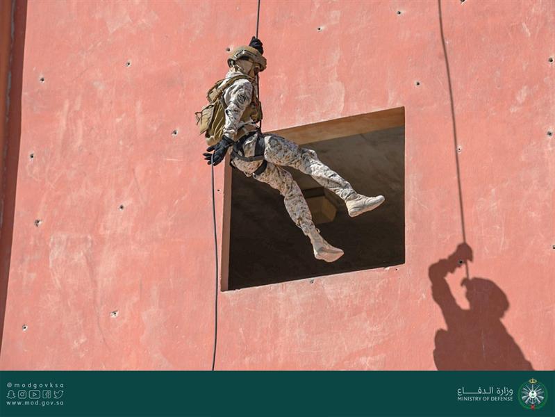 بمشاركة القوات البحرية الملكية والبحرينية.. انطلاق مناورات تمرين "جسر 22"