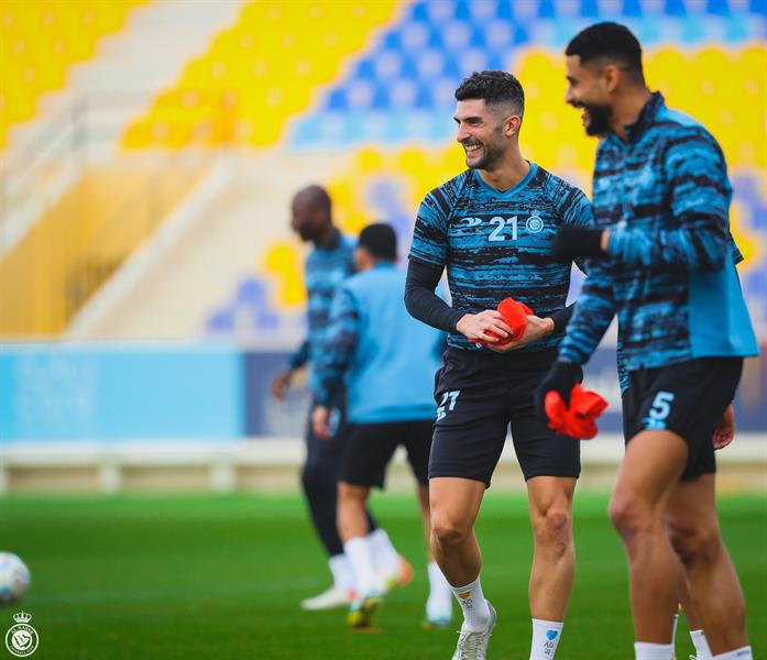 المدافع الإسباني بصفوف النصر، ألفارو جونزاليس
