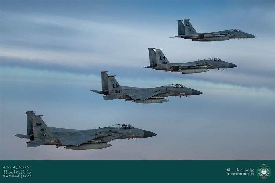 جانب من المقاتلات جانب من المقاتلات