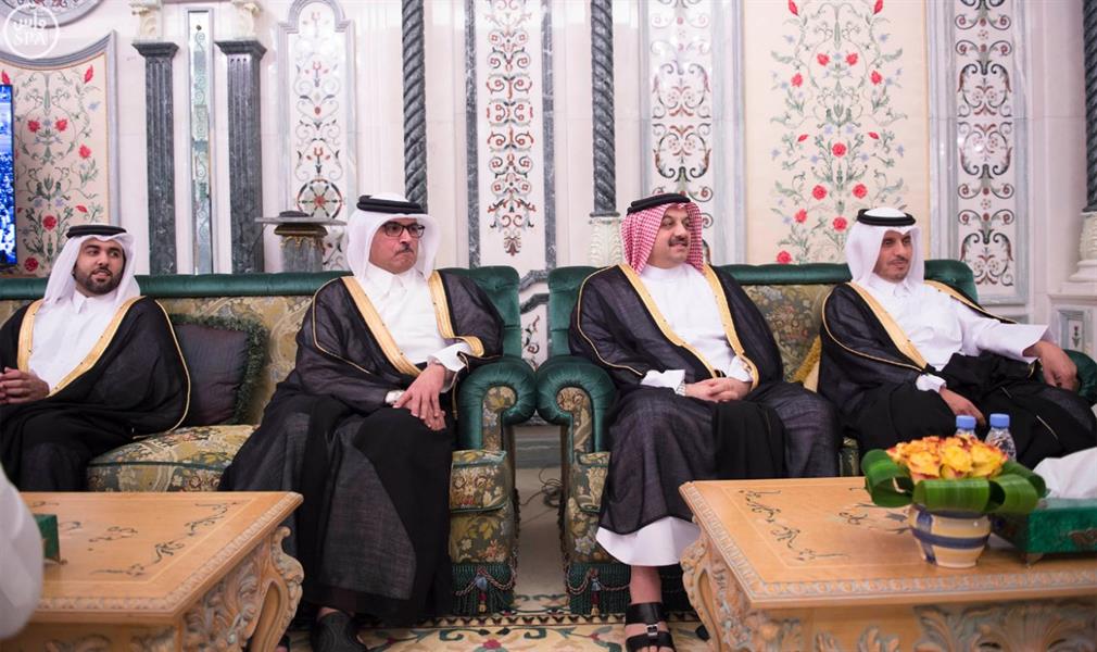 خادم الحرمين الشريفين يستقبل نائب أمير دولة قطر