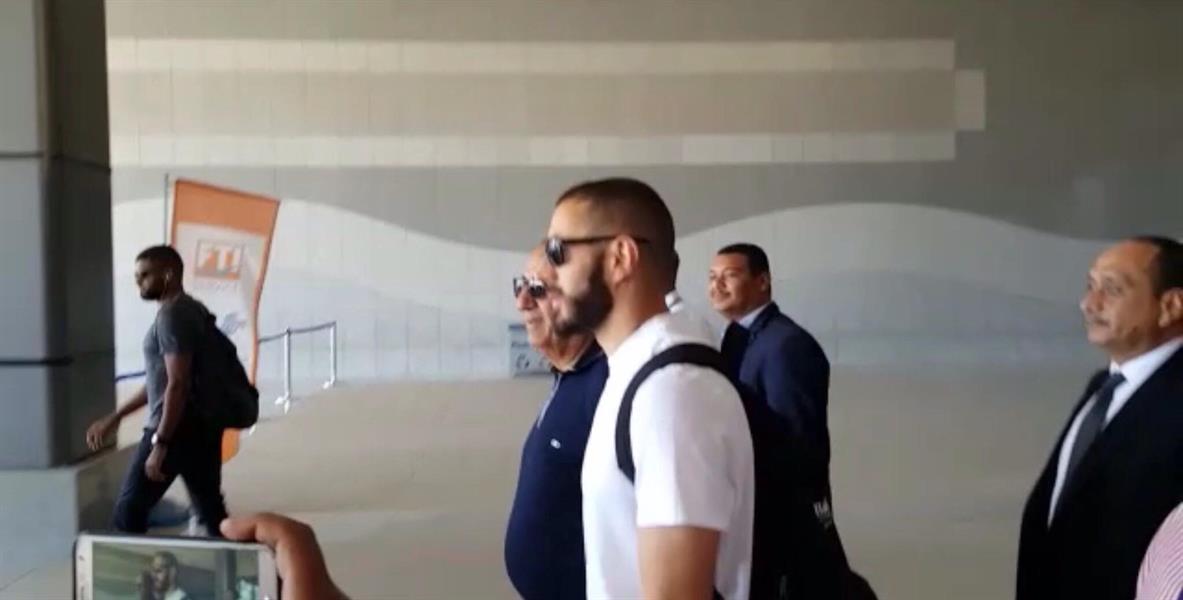 بالصور.. ماذا يفعل كريم بنزيما في الغردقة؟ بالصور.. ماذا يفعل كريم بنزيما في الغردقة؟