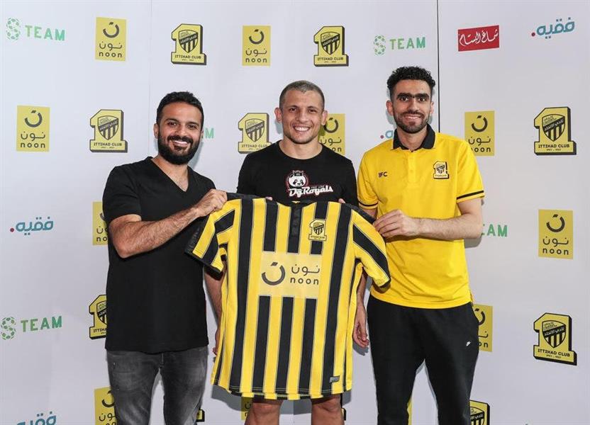  إيميليانو فيكيو