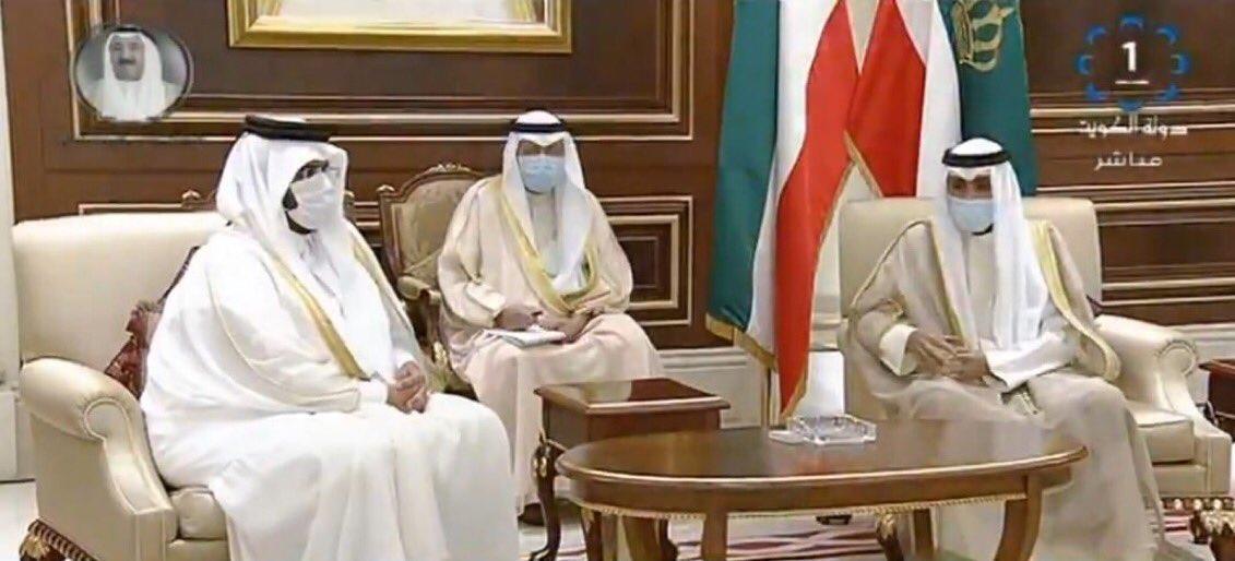 وصول عدد من رؤساء وقادة الدول العربية لتقديم العزاء في أمير الكويت الراحل وصول عدد من رؤساء وقادة الدول العربية لتقديم العزاء في أمير الكويت الراحل